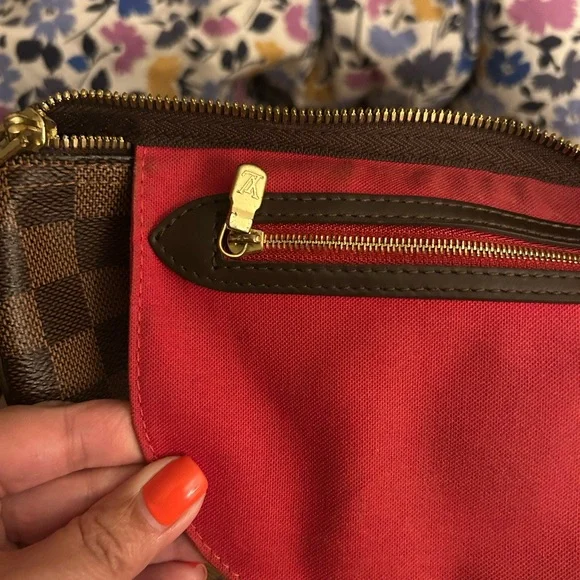 Louis Vuitton Speedy Bandouliere 30 in Damier Ebene - Picture 9 of 16